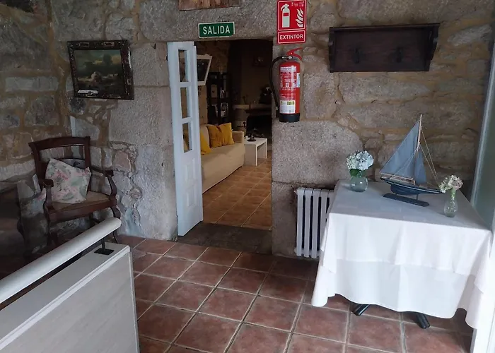 罗萨利亚加斯卓诺米考乡村民宿酒店 酒店 奥比昂